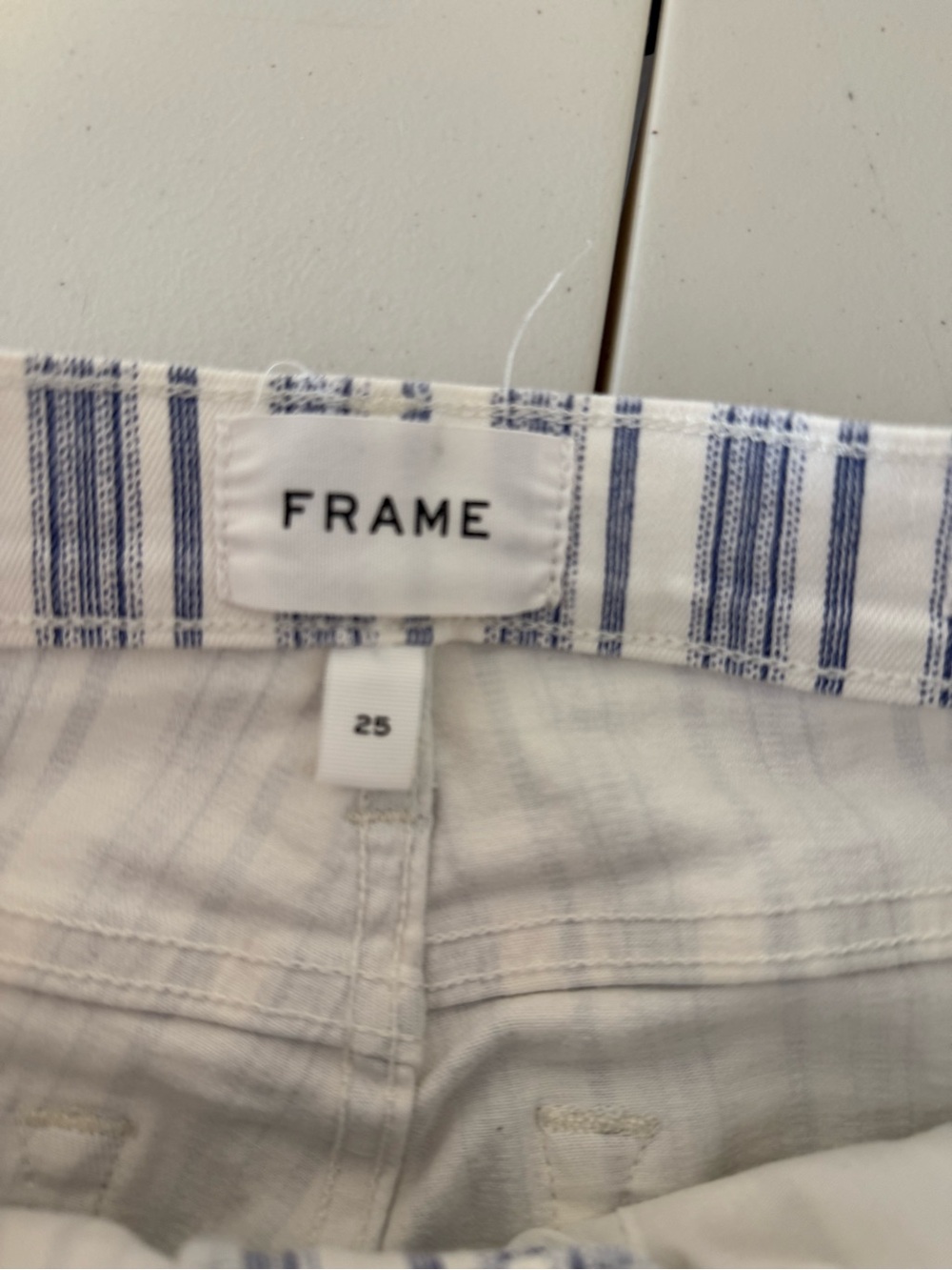 FRAME Le Skinny de Jeanne Crop Jeans 25 Blue White Stripe Raw Hem - Picture 8 of 13